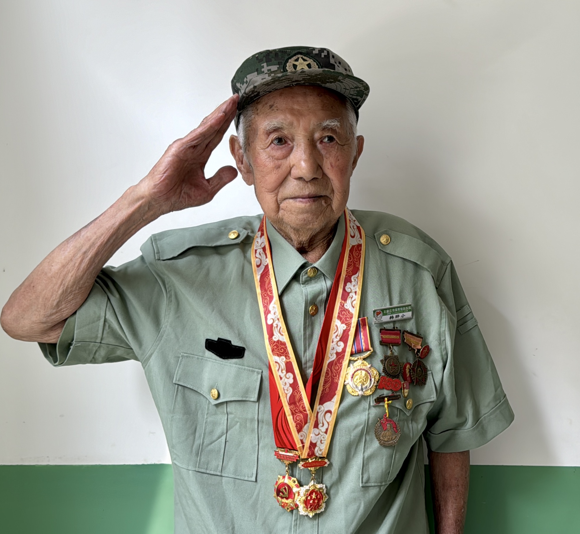 95岁抗美援朝老兵再唱战歌